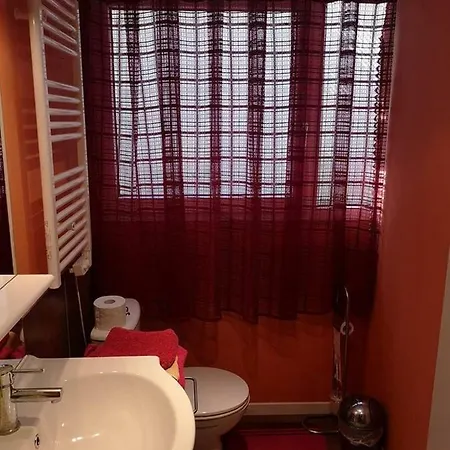 Studio De 3 Frontiere בית הארחה